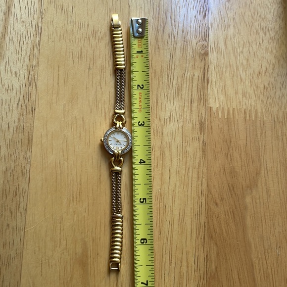 LUCION PICCARD LADIES WATCH - Picture 8 of 13